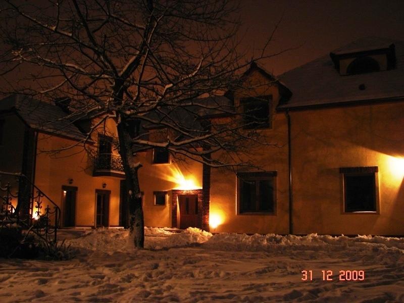 Bed and Breakfast Gosciniec Kocmierzow Sandoměř Exteriér fotografie